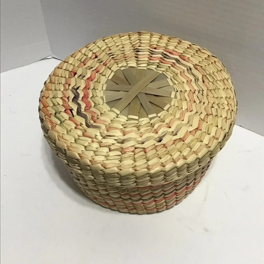 Vintage Native American Decorative Hand Woven Round Basket with Lid‎ BoHo
